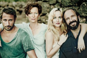 Dakota Johnson y Tilda Swinton protagonizan el remake del film de terror “Suspiria”
