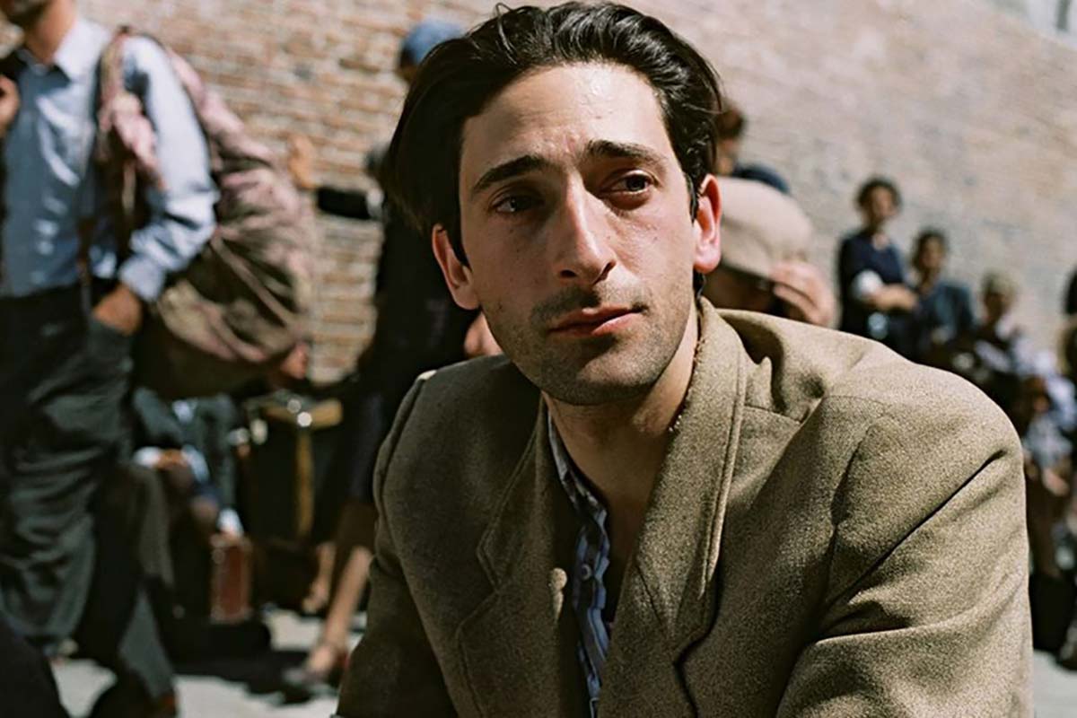 Adrien Brody se embarca en un “Último baile” con Rachel Zegler
