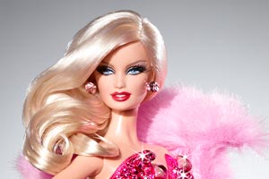 Reese Witherspoon llevará a la pantalla a una muñeca rubia muy legal