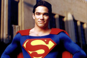 Superman se queda dormido viendo “Batman v. Superman, el amanecer de la Justicia”