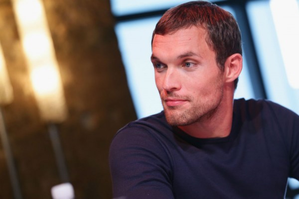 Ed Skrein deja el reboot de “Hellboy” por cuestiones raciales de su personaje
