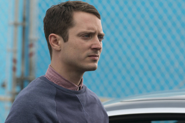 Elijah Wood, asistente de detective para Netflix