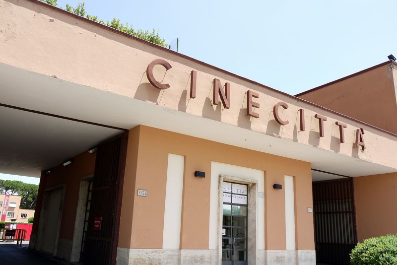 Hoy se vuelve a rodar en Cinecittà bajo estrictas medidas de seguridad