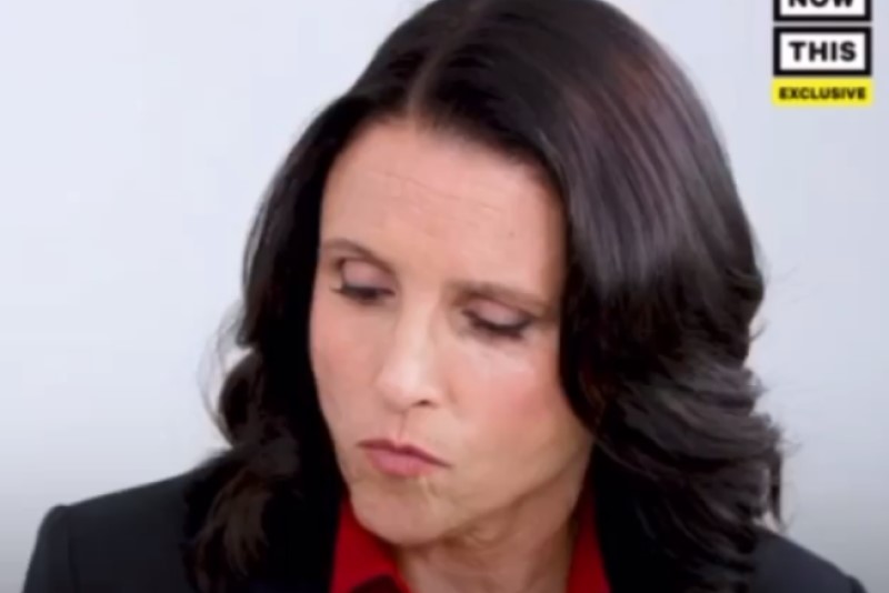 Julia Louis-Dreyfus quiere salvar a las abejas... ¡y a toda la humanidad!