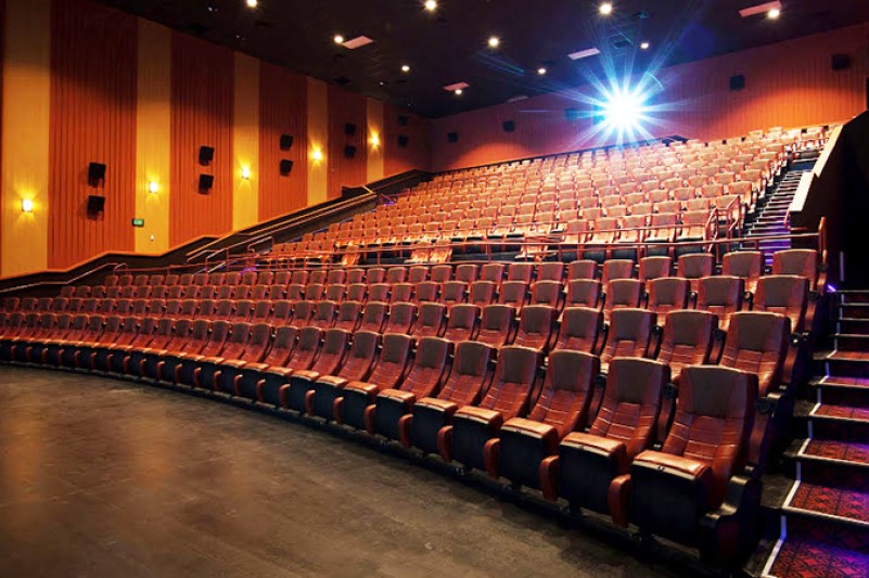 El plan de reactivación de la economía de Donald Trump prevé la reapertura de las salas de cine