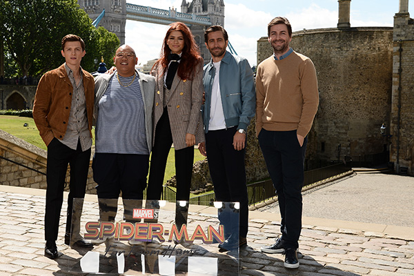 equipo de spiderman lejos de casa