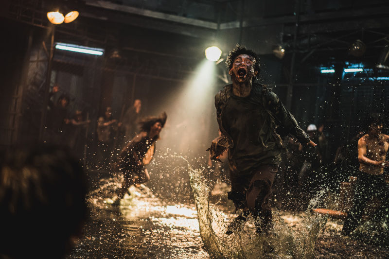 Yeon Sang-ho nos habla de los zombis de "Península" Yeon Sang-ho nos habla de los zombis de "Península"