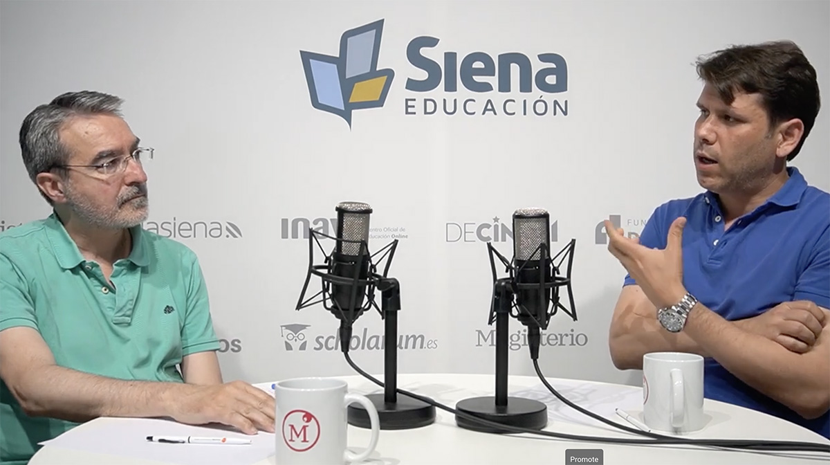 Santiago Requejo: “Intento que el público se sienta muy identificado con los personajes”