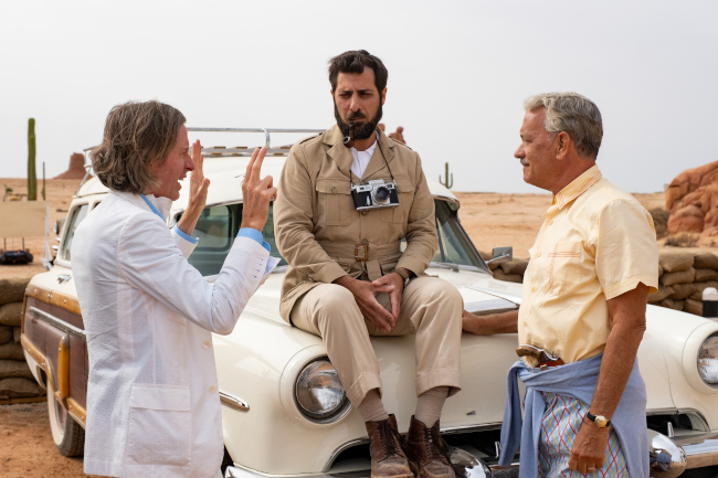 wes anderson jason schwartzman tom hanks asteroid city