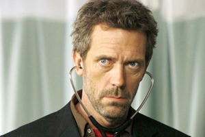 Hugh Laurie, de doctor House a médico forense