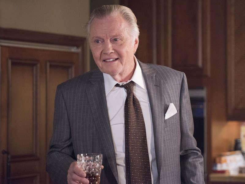 Jon Voight rescata del ostracismo al cancelado Bryan Singer