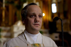 Una queja de la escritora Evangelina Himitian enturbia el estreno del nuevo film sobre el Papa Francisco