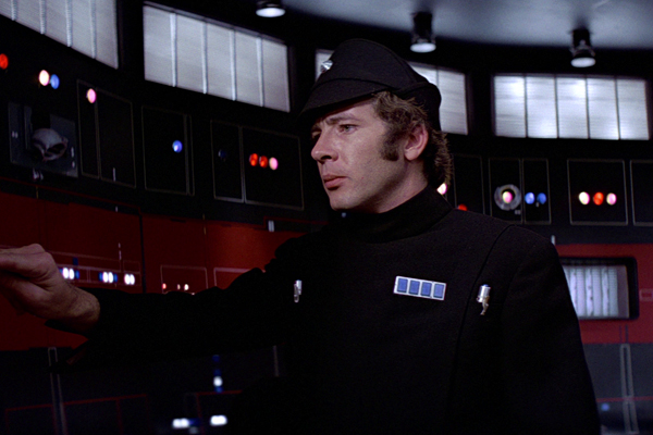 Fallece uno de los oficiales del Imperio, en “La guerra de las galaxias”, de 1977