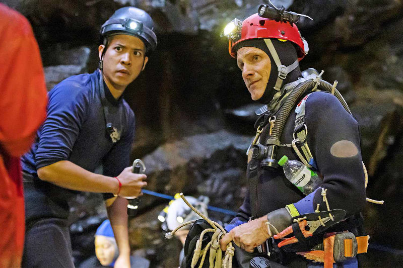 Viggo Mortensen y J.D. Vance ponen de moda inesperadamente a Ron Howard
