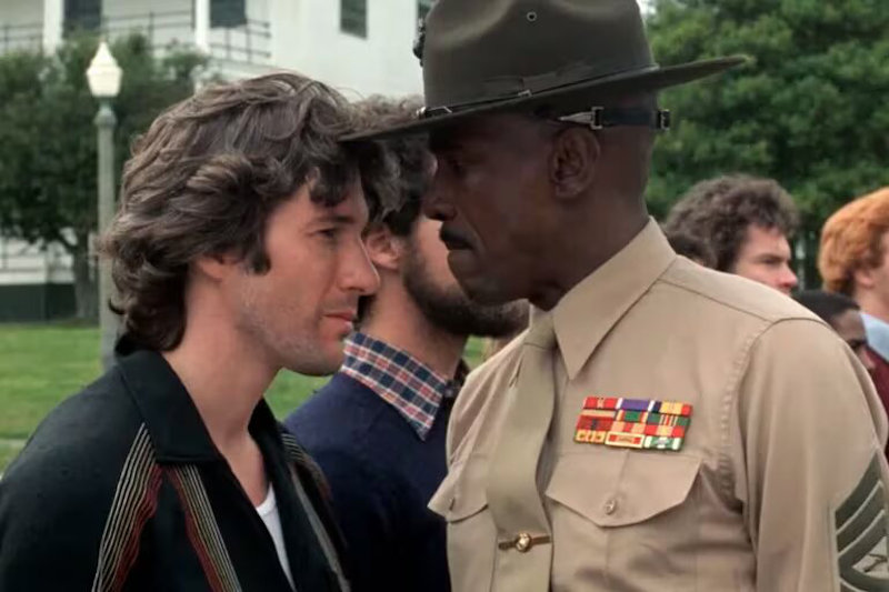 Muere a los 87 años Louis Gossett Jr., memorable instructor de "Oficial y caballero"