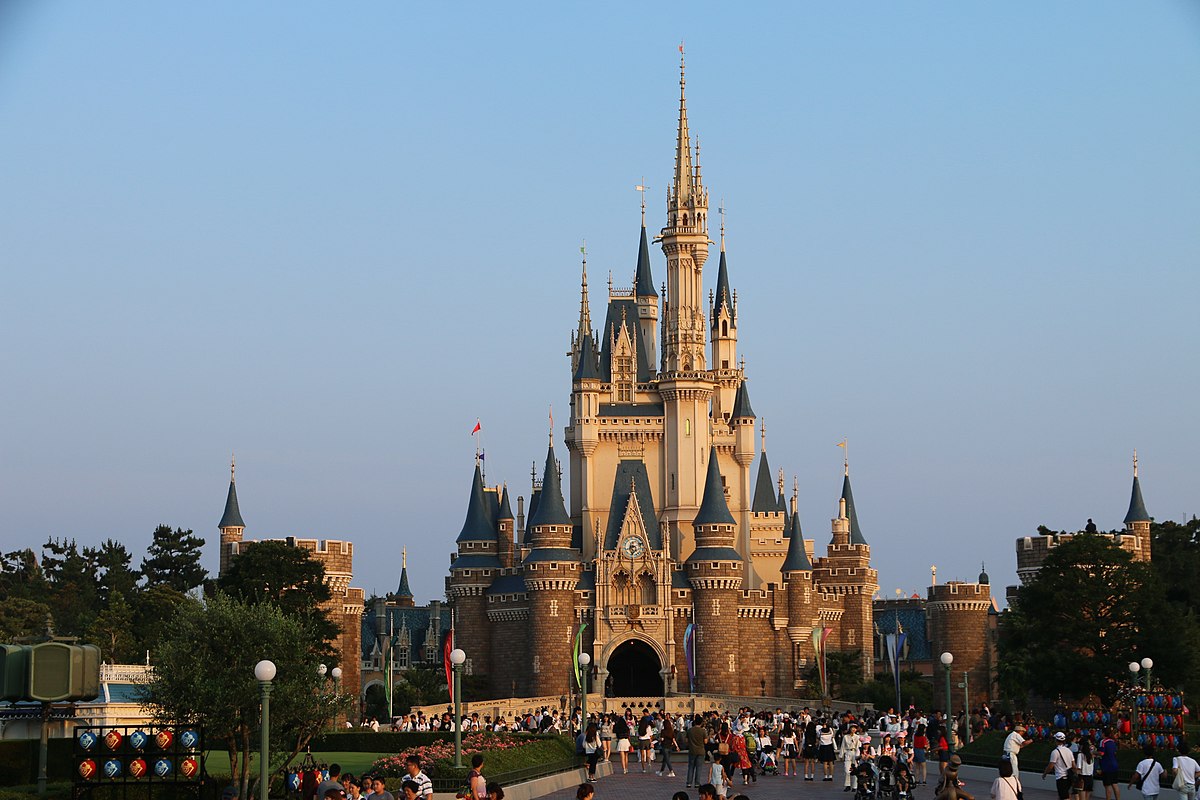 Walt Disney da otro paso en su conquista de Japón