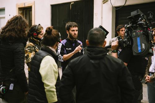 Ricardo Gómez retrata a una familia en su debut como realizador