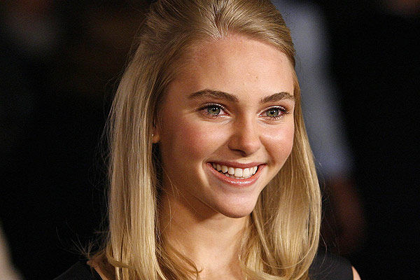 El gallego Rodrigo Cortés y la autora de “Crepúsculo” se traen a España a AnnaSophia Robb