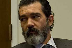Antonio Banderas, estrella del rock en decadencia