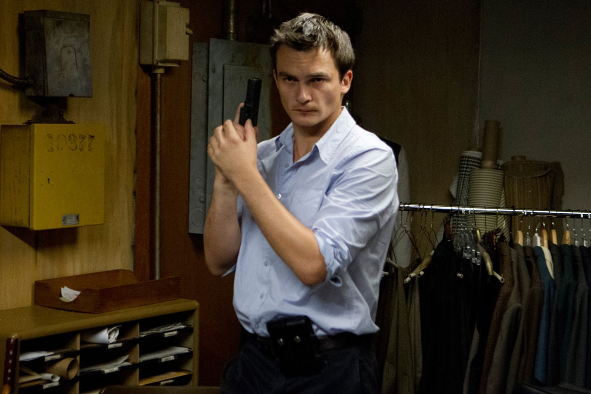 Rupert Friend pinta a Lily James