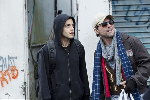 Sam Esmail explica cómo se gestó "Mr. Robot", la serie de moda sobre el mundo de los hackers