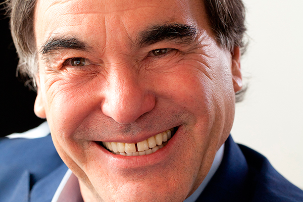 Vuelve la denuncia política de Oliver Stone de la mano de "Snowden"