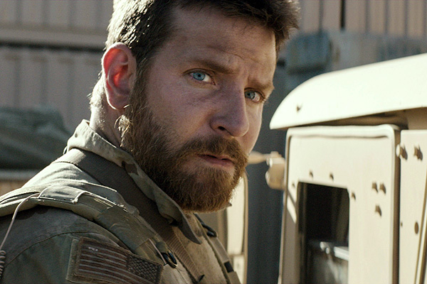 Bradley Cooper, de francotirador a paracaidista