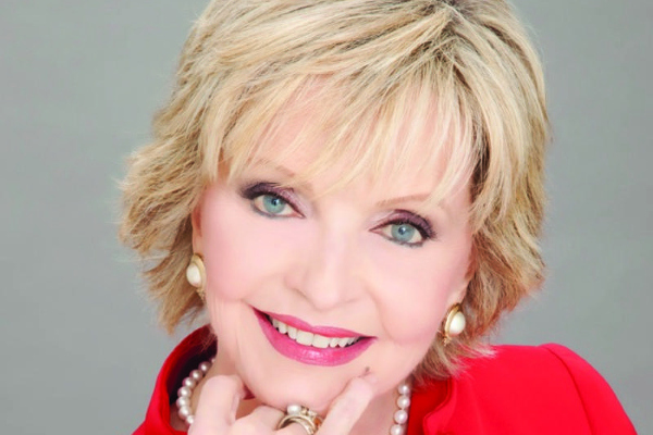 Fallece Florence Henderson, madre de “La tribu de los Brady”