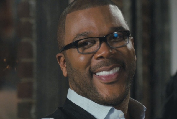  Tyler Perry dona un millón de dólares para las víctimas del huracán Harvey