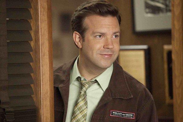 Oh, capitán, mi capitán: Jason Sudeikis interpretará en el teatro el papel de Robin Williams en “El club de los poetas muertos”