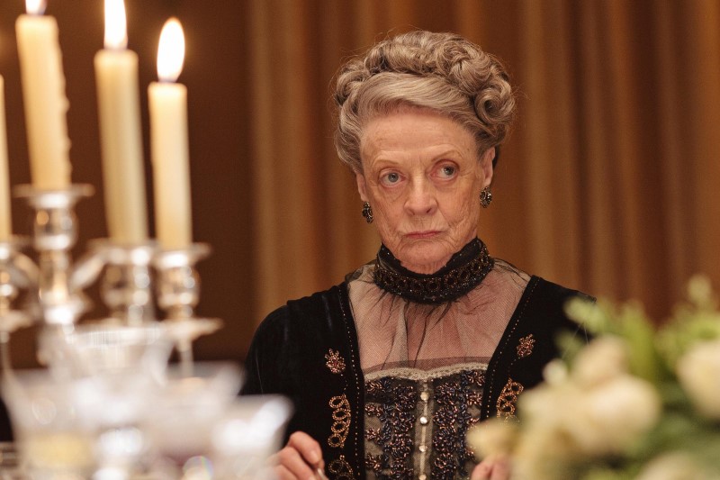 Maggie Smith, Laura Linney y Kathy Bates hacen milagros
