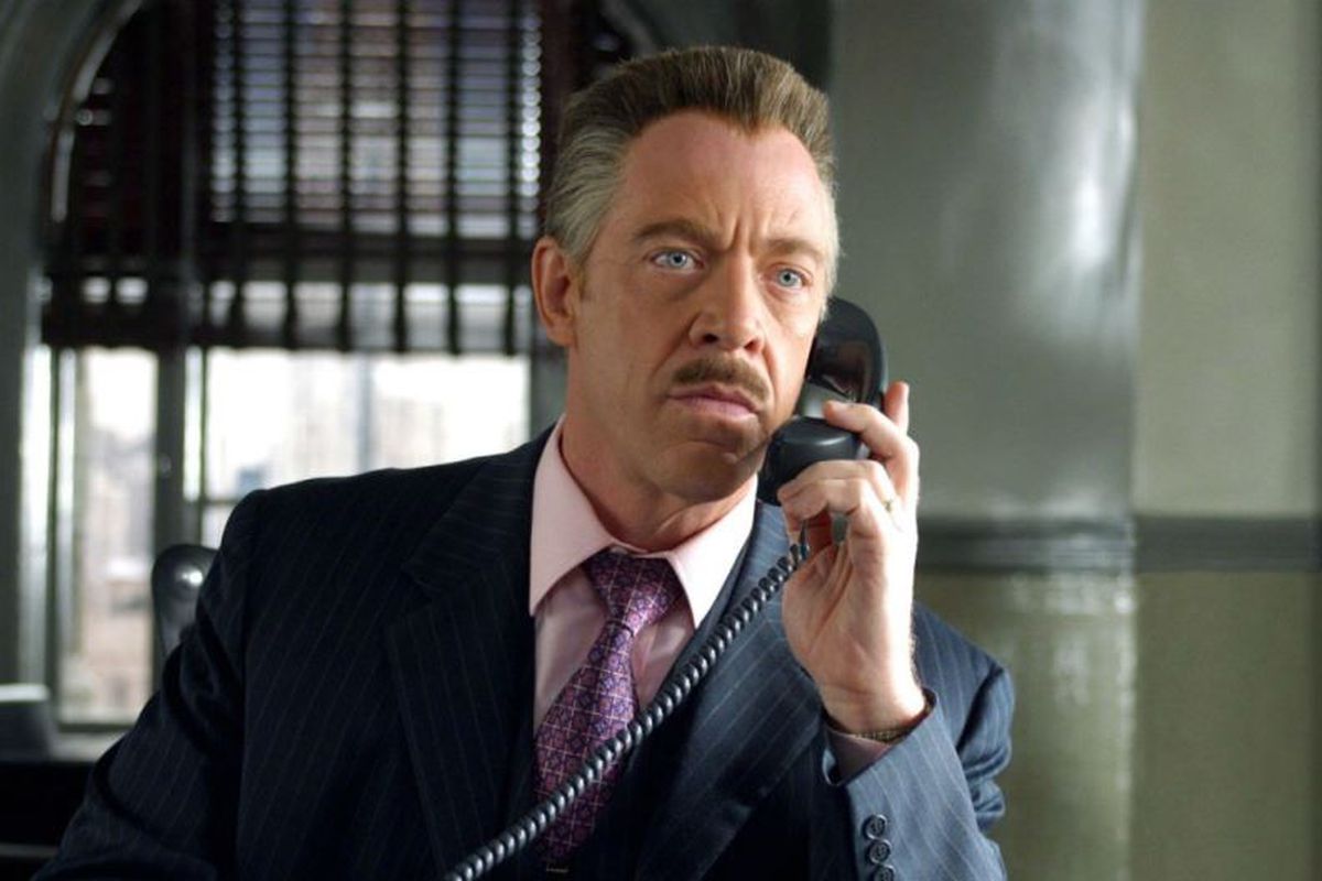 J.K. Simmons será un sacerdote en el purgatorio