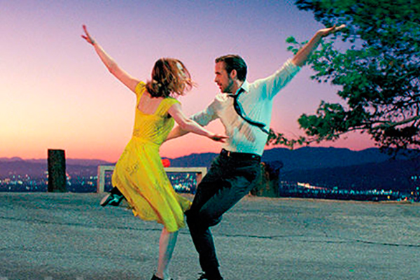 “La ciudad de las estrellas (La La Land)” y “Moonlight” favoritas para los Premios del Gremio de Guionistas, donde se ha colado “Deadpool”