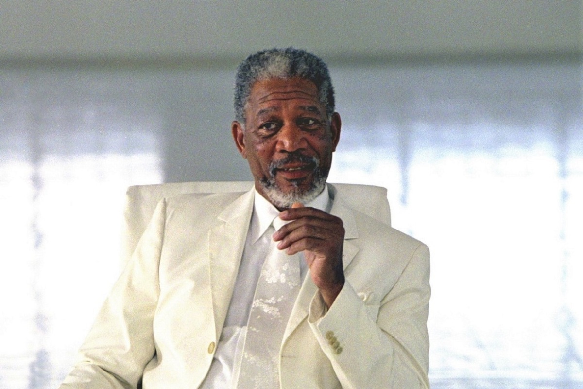 Michael Keaton dirigirá a Morgan Freeman