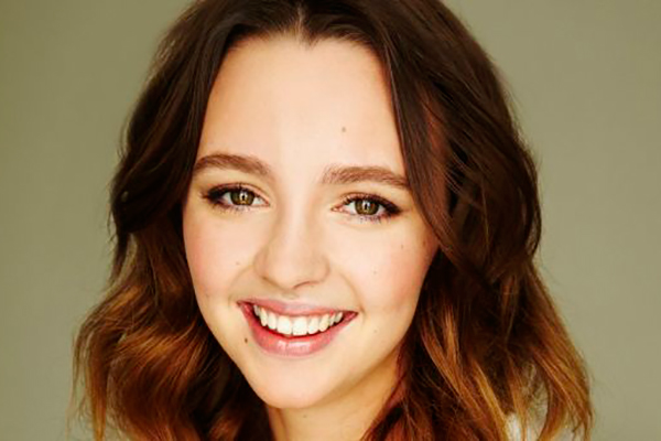 Natasha Bassett será Britney Spears en el biopic televisivo
