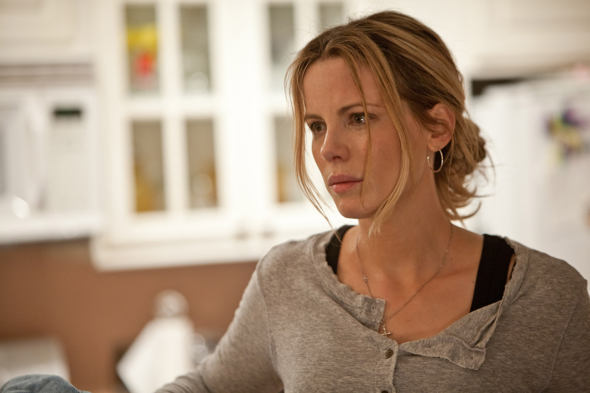 A Kate Beckinsale le roban a su hija