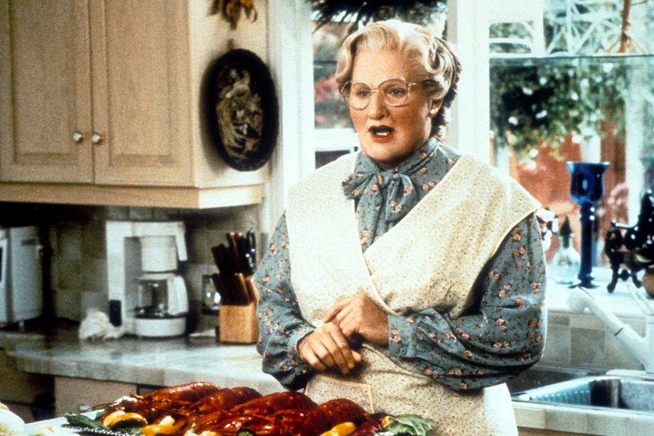 Chris Columbus revela que tiene 972 cajas con material inédito ligado a Robin Williams
