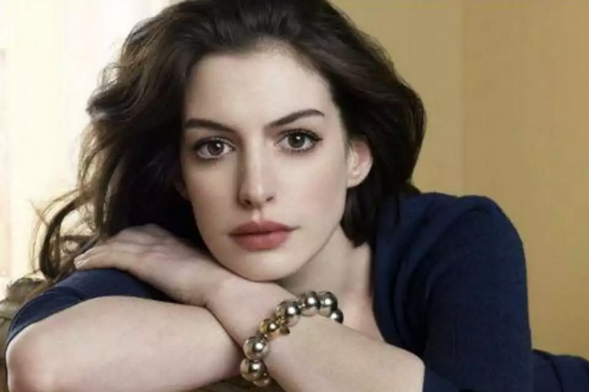 Anne Hathaway y Salma Hayek