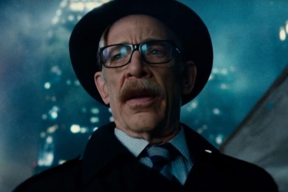 J.K. Simmons podría ser de nuevo el comisario Gordon y papá de "Batgirl"