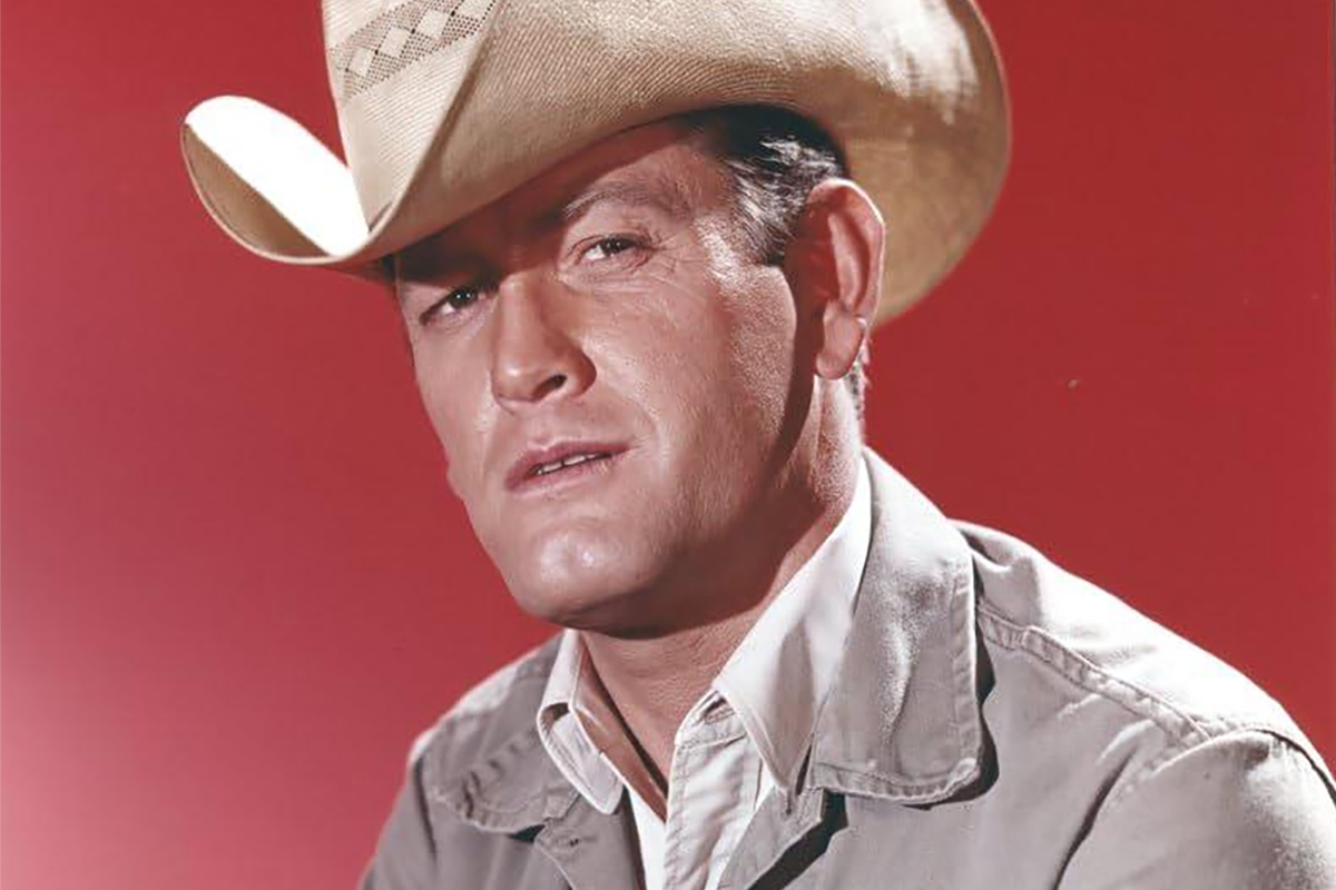 Muere Earl Holliman, actor de "Gigante" y "Duelo de titanes"