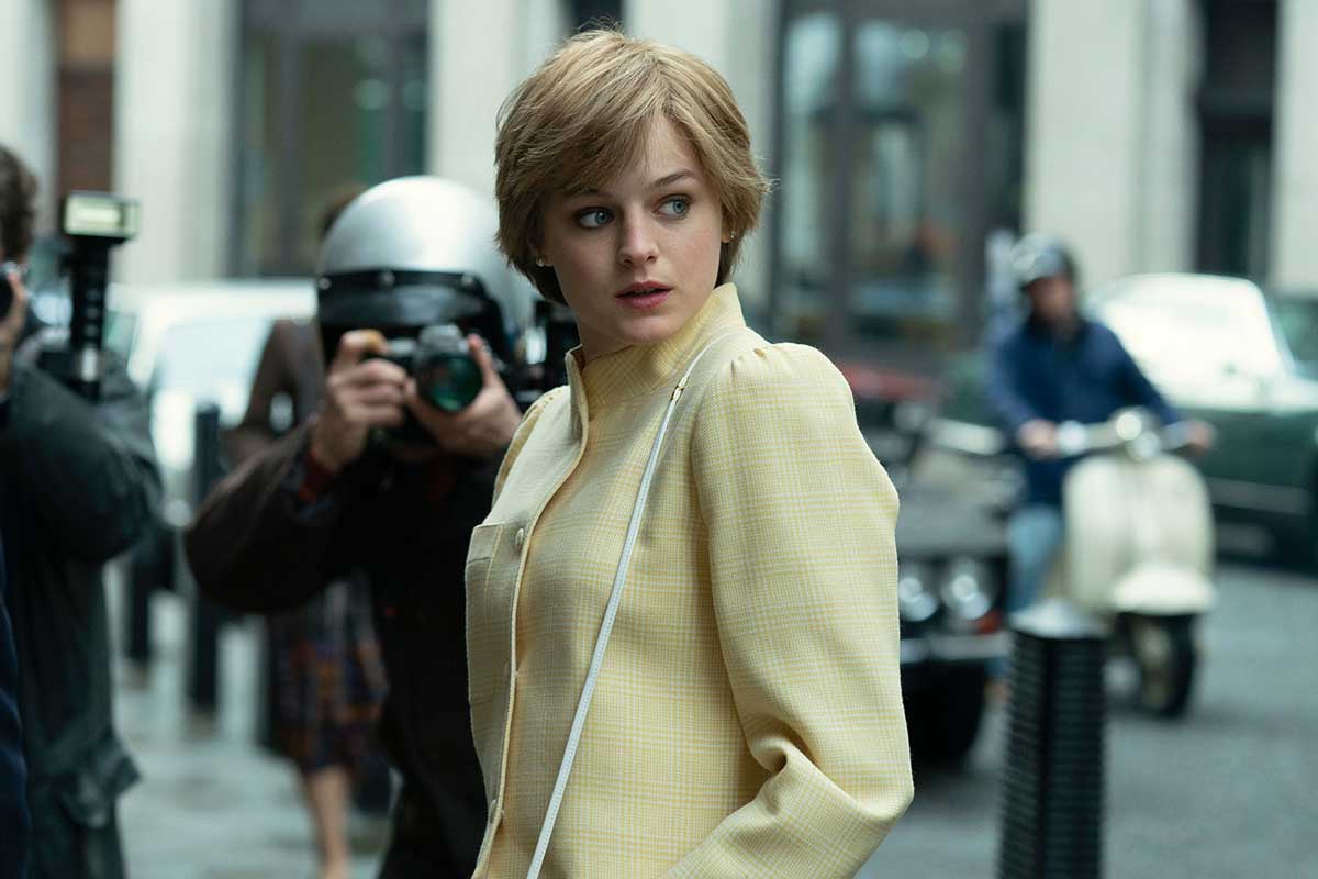 Emma Corrin y Paul Giamatti estarán en "Black Mirror"