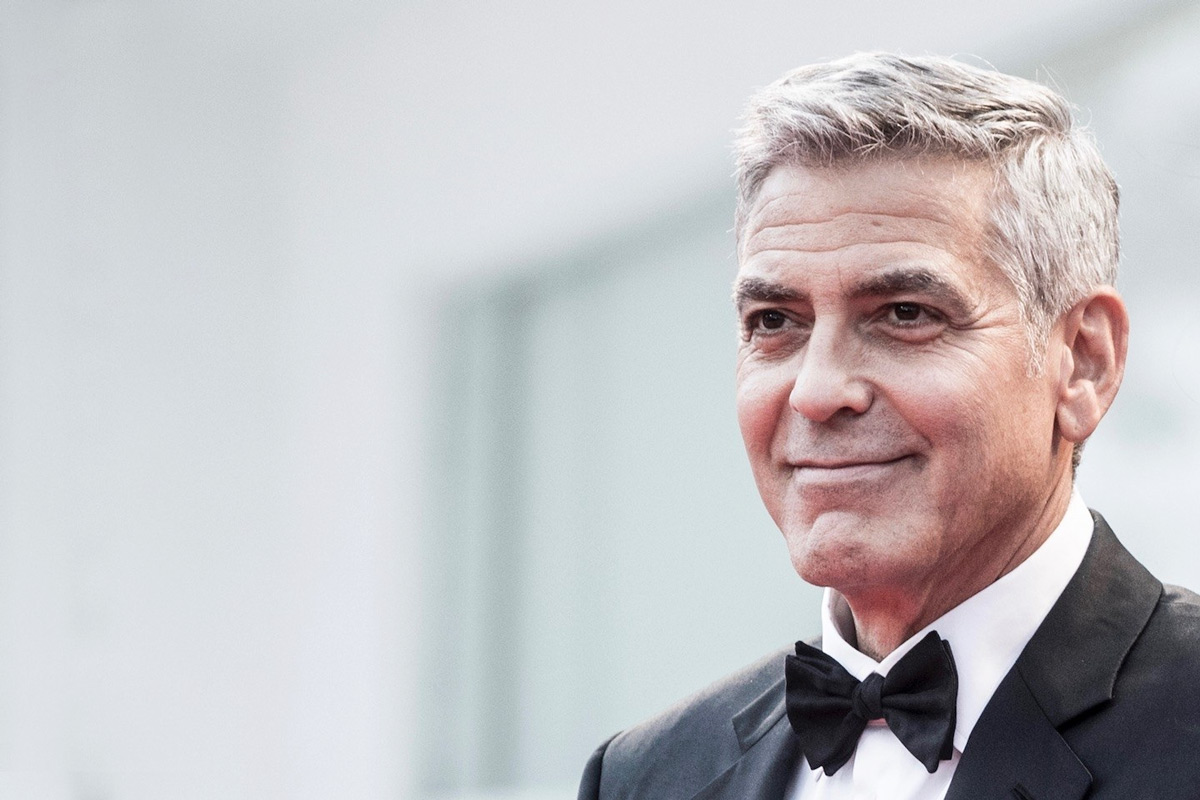 George Clooney condena a Donald Trump y a su familia al basurero de la historia 