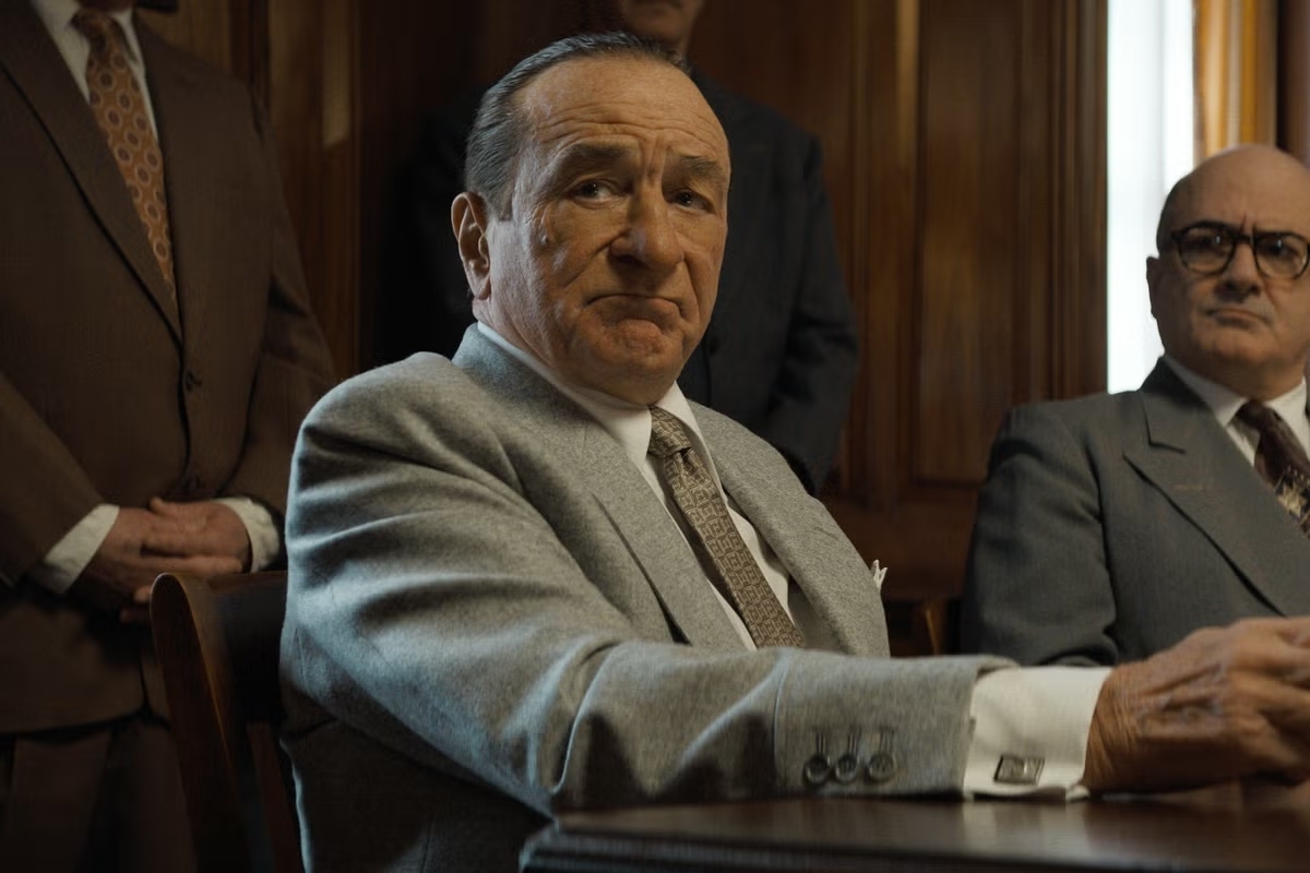 La película de gángsteres de Robert De Niro se la pega en taquilla