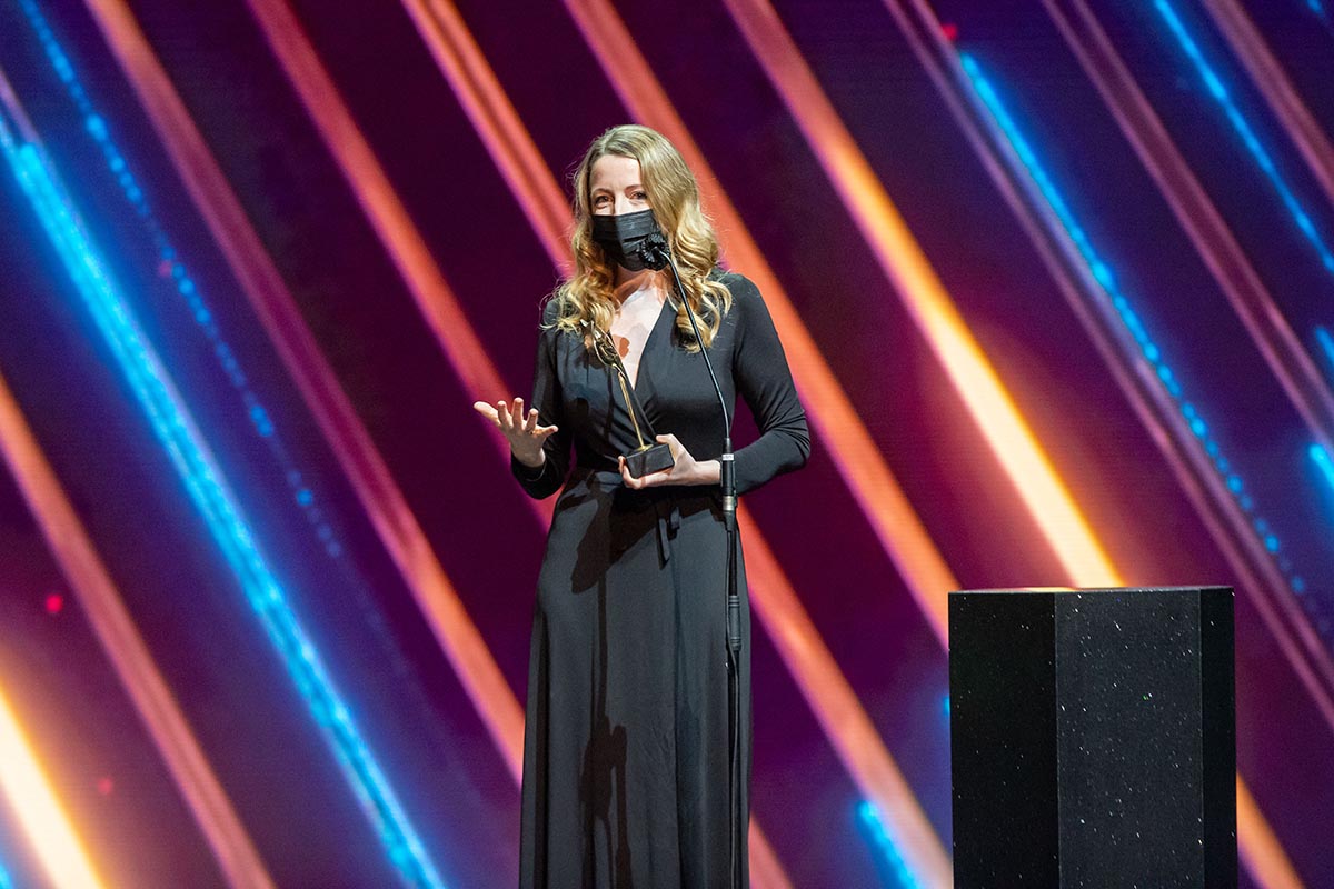 "Las niñas" triunfa en los Premios Feroz. Lista completa de ganadores.