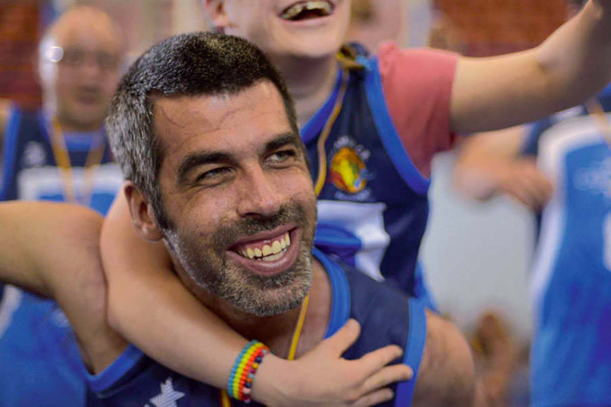 Roberto Chinchilla, uno de los protagonistas de "Campeones", critica la Ley Celaá