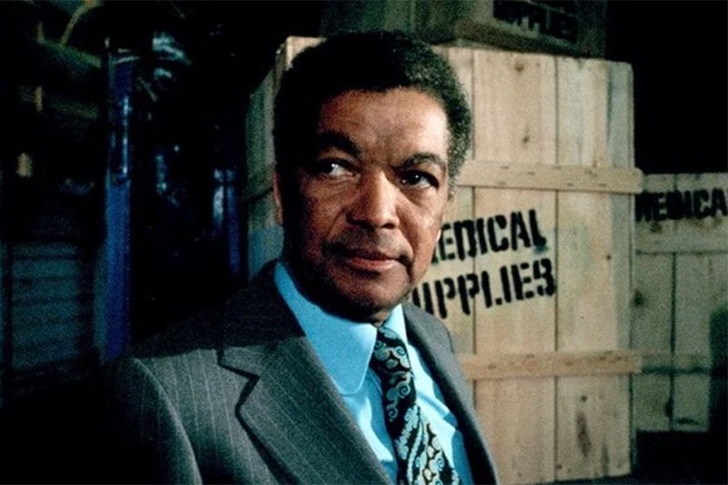 Adiós a Earl Cameron, centenario actor británico
