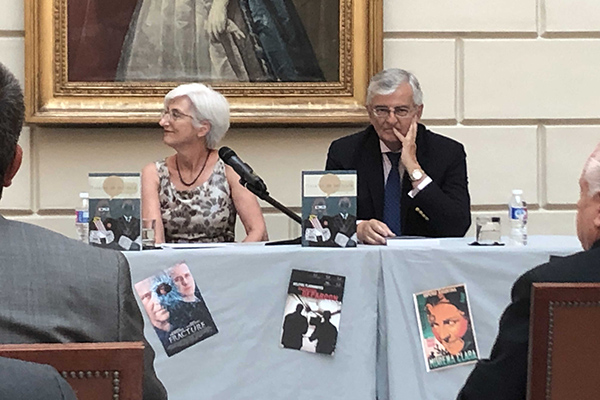 Los fiscales prueban en un libro de cine que no tienen por qué ser "el malo de la película"