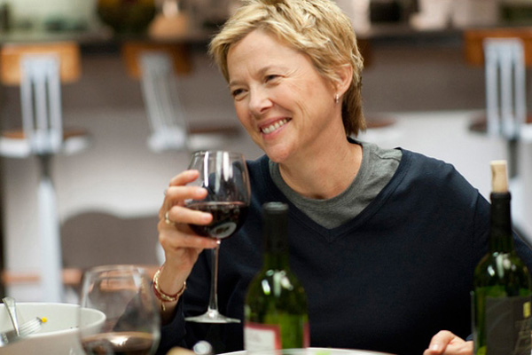 Annette Bening se une a la comedia romántica “Life, Itself” con los españoles Antonio Banderas y Laia Costa