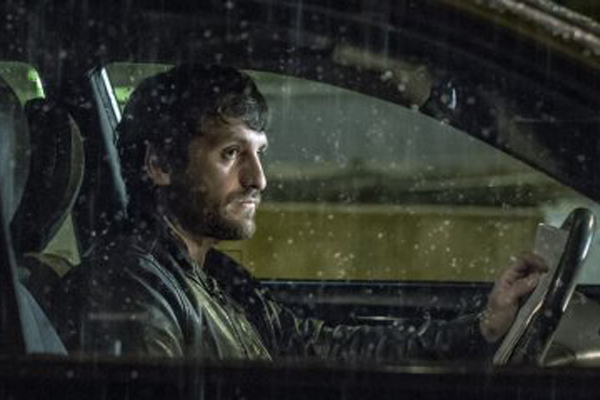 Raúl Arévalo repite con Daniel Calparsoro en un thriller tras “Cien años de perdón”
