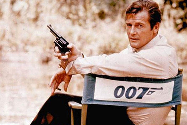 Hollywood conmocionado tras la muerte de Roger Moore
